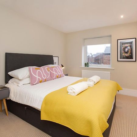 יורק Compton Lodge Luxury Apartment-Free Parking מראה חיצוני תמונה